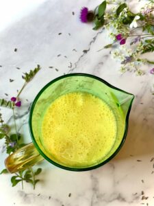 A beginners authentic French Crème Brulée recipe with only 4 ingredients. Here’s your classic creamy dessert that is simple, homemade and irresistible.